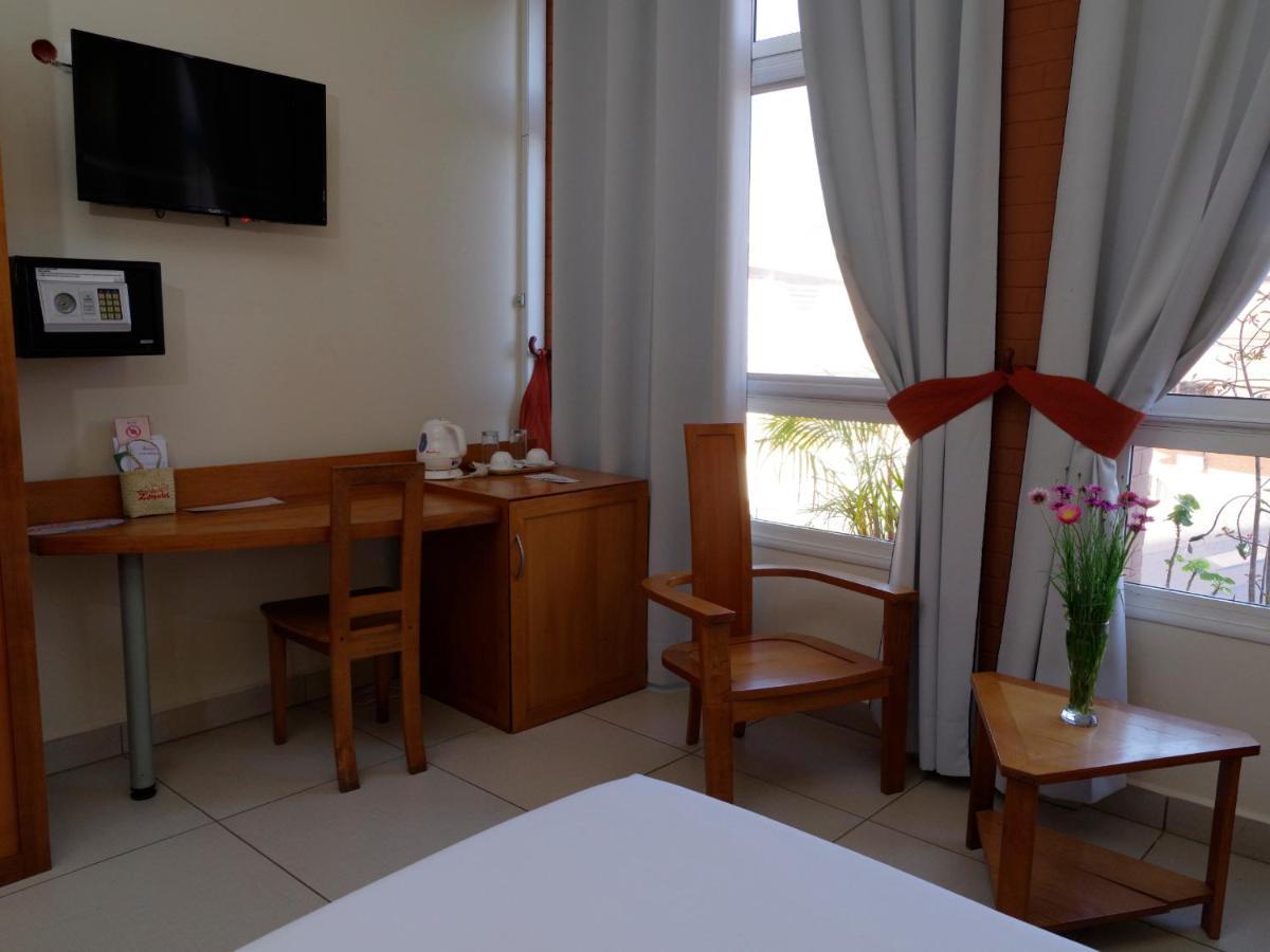 Zomatel Hotel Fianarantsoa Exterior foto