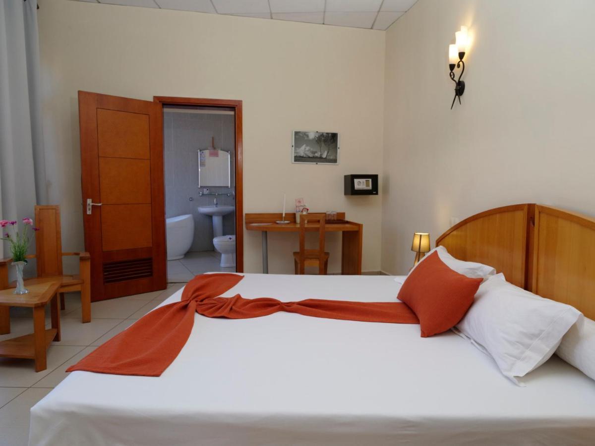 Zomatel Hotel Fianarantsoa Exterior foto