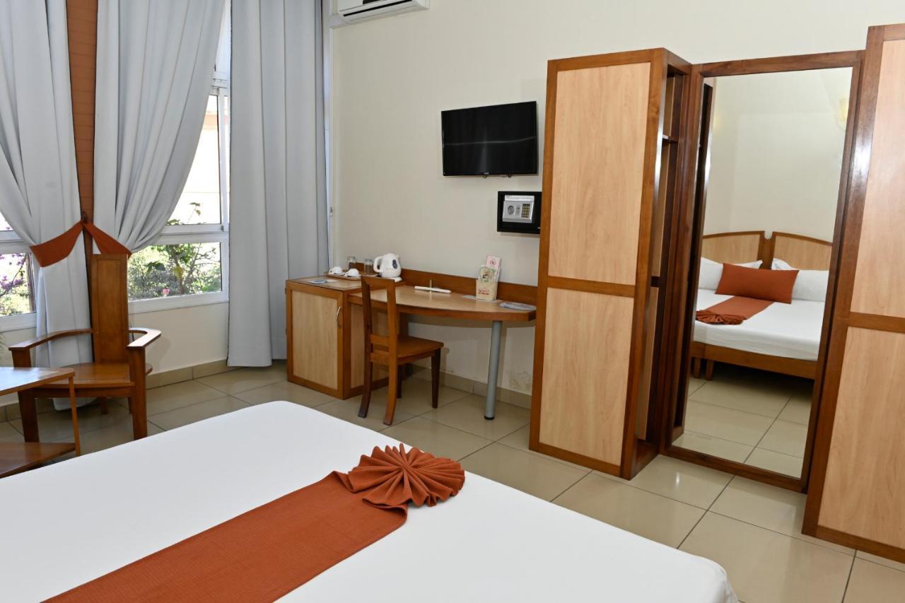 Zomatel Hotel Fianarantsoa Exterior foto